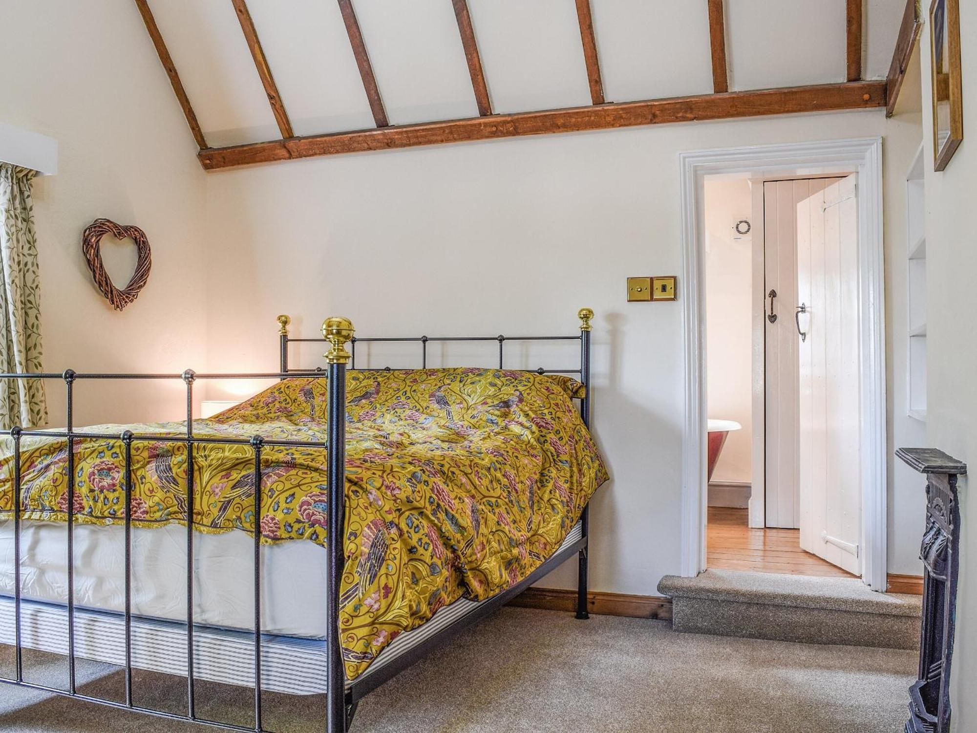 Wayside Cottage Adstock Bagian luar foto